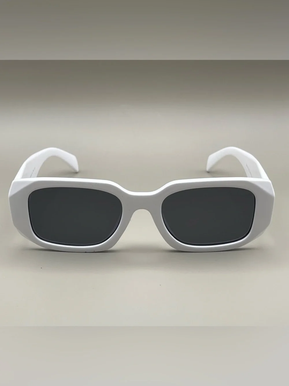 Prada PR 17WS White Sunglasses – NWT – Unisex Designer – Fast Shipping - Picture 2 of 7